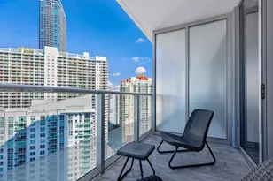 1300 Brickell Bay Dr, Miami, FL 33131 - Photo 14