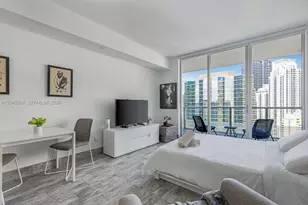1300 Brickell Bay Dr, Miami, FL 33131 - Photo 6