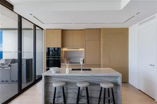 8701 Collins Ave, Miami Beach, FL 33154 - Photo 14