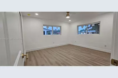 1233 SW Avenue C Pl, Belle Glade, FL 33430 - Photo 12