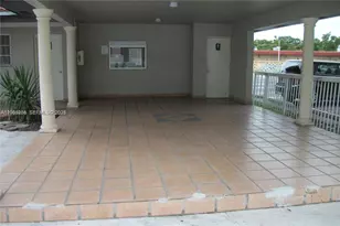 13900 Lake Placid Ct, Miami Lakes, FL 33014 - Photo 18