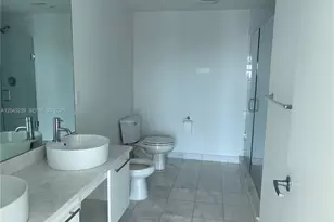 888 Biscayne Blvd, Miami, FL 33132 - Photo 2