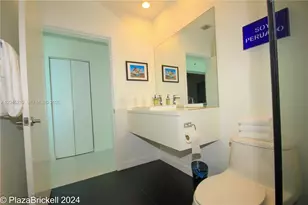 950 Brickell Bay Dr, Miami, FL 33131 - Photo 30