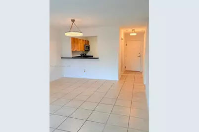 7705 Camino Real #B413, Miami, FL 33143 - Photo 6
