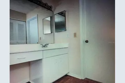 1040 Coral Club Dr #1040, Coral Springs, FL 33071 - Photo 8