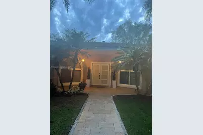 12520 Griffing Blvd, North Miami, FL 33161 - Photo 2