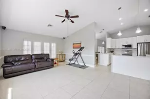 4870 Hawkes Bluff Ave, Davie, FL 33331 - Photo 16
