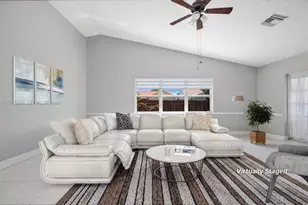 4870 Hawkes Bluff Ave, Davie, FL 33331 - Photo 6