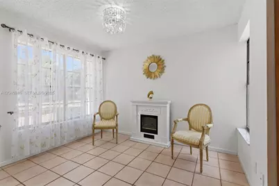 8165 NW 187th Ter, Hialeah, FL 33015 - Photo 12