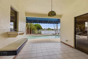 8165 NW 187th Terrace, Hialeah, FL 33015 - Photo 22