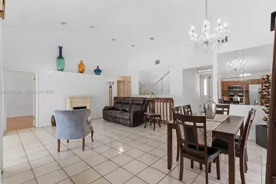 8165 NW 187th Ter, Hialeah, FL 33015 - Photo 10