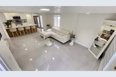 734 W 32nd St #734, Hialeah, FL 33012 - Photo 4