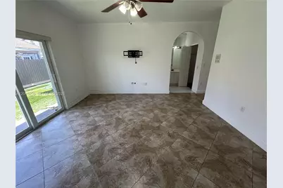 8842 NW 142nd Ln, Miami Lakes, FL 33018 - Photo 12