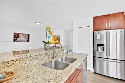 18910 NW 10th Ter, Pembroke Pines, FL 33029 - Photo 26