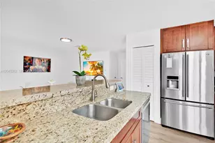 18910 NW 10th Terrace, Pembroke Pines, FL 33029 - Photo 26