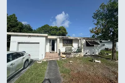 9025 NW 9th Ct, Miami, FL 33150 - Photo 2