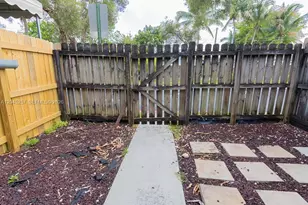 4648 NW 9th Dr, Plantation, FL 33317 - Photo 22