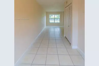 4648 NW 9th Dr #4648, Plantation, FL 33317 - Photo 4
