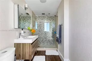 60 SW 13th St, Miami, FL 33130 - Photo 22