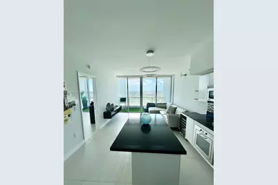 92 SW 3rd St #3608, Miami, FL 33130 - Photo 4