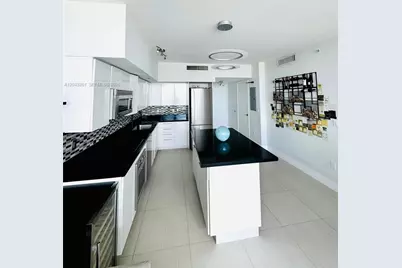 92 SW 3rd St #3608, Miami, FL 33130 - Photo 6