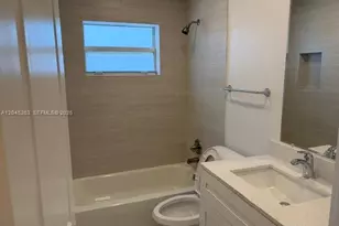 206 NE 1st Ct, Dania Beach, FL 33004 - Photo 20
