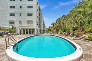 700 NE 14th Ave, Hallandale Beach, FL 33009 - Photo 30