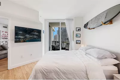 350 S Miami Ave #2104, Miami, FL 33130 - Photo 10