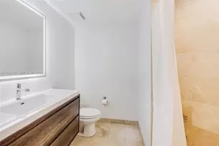 350 S Miami Ave, Miami, FL 33130 - Photo 16