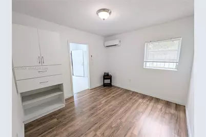 351 E 5th St #Rear, Hialeah, FL 33010 - Photo 6