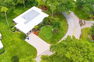 908 Cypress Terrace, Pompano Beach, FL 33069 - Photo 6