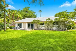 908 Cypress Terrace, Pompano Beach, FL 33069 - Photo 32