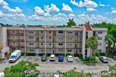 2571 Aragon Blvd #220, Sunrise, FL 33322 - Photo 1