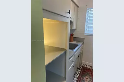7720 Harding Ave #8, Miami Beach, FL 33141 - Photo 18