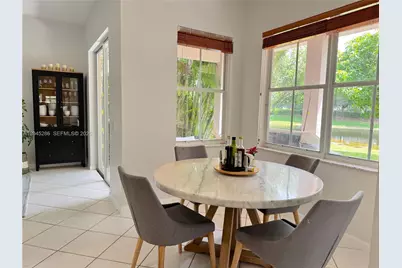 1074 Bluewood Ter #0, Weston, FL 33327 - Photo 8