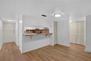 7420 SW 59th Ave, South Miami, FL 33143 - Photo 8