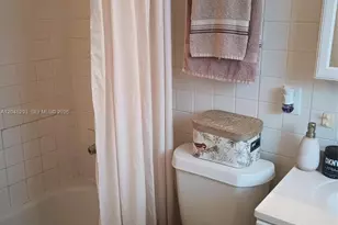 1433 SW 24th Ct, Fort Lauderdale, FL 33315 - Photo 6
