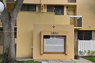2810 SW 87th Ave, Davie, FL 33328 - Photo 2