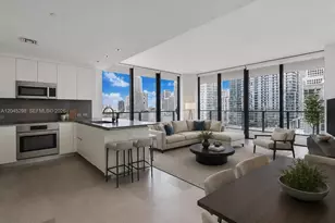 88 SW 7th St, Miami, FL 33130 - Photo 2