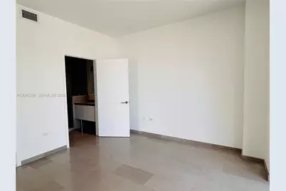 88 SW 7th St #1511, Miami, FL 33130 - Photo 16