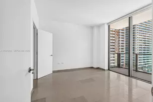 88 SW 7th St, Miami, FL 33130 - Photo 18