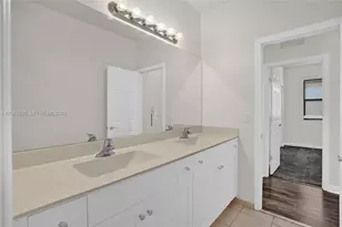 2502 NE 1st St, Homestead, FL 33033 - Photo 28