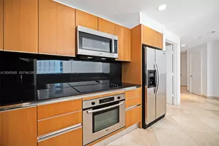 1050 Brickell Ave, Miami, FL 33131 - Photo 6