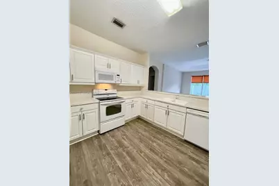 2008 NE 38th Rd #2008, Homestead, FL 33033 - Photo 8