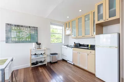 420 15th St #307, Miami Beach, FL 33139 - Photo 8