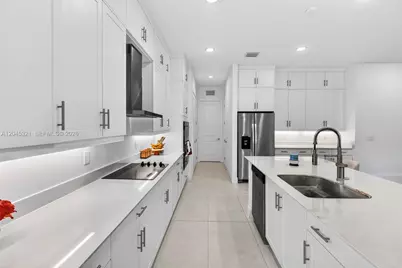 4550 SW 178th Ave, Miramar, FL 33029 - Photo 10