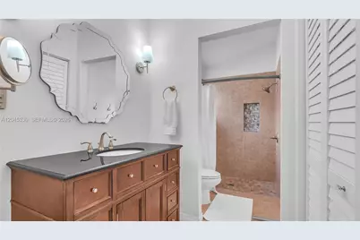 2048 NW 164th Ave, Pembroke Pines, FL 33028 - Photo 16