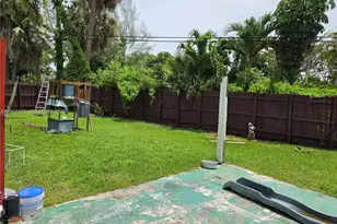 10801 NE 10th Ave, Biscayne Park, FL 33161 - Photo 22