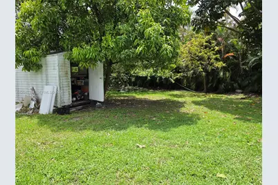 10801 NE 10th Ave, Biscayne Park, FL 33161 - Photo 20