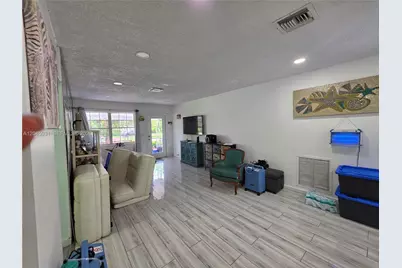 10801 NE 10th Ave, Biscayne Park, FL 33161 - Photo 4